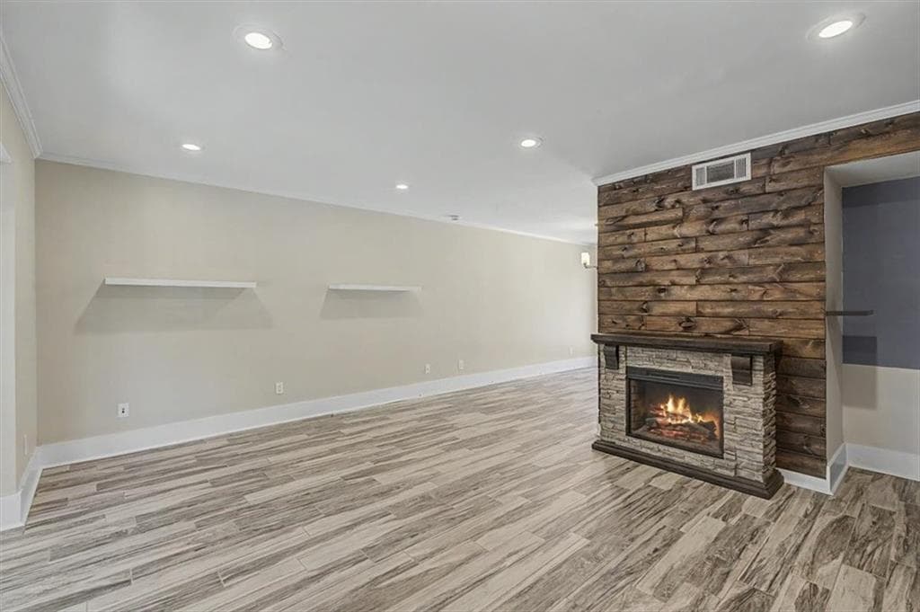 2 bedroom, 2 bathroom, 1,108 sq ft condominium for sale at 136 Peachtree Memorial Drive RI 5, Atlanta, GA 30309 — photo 4