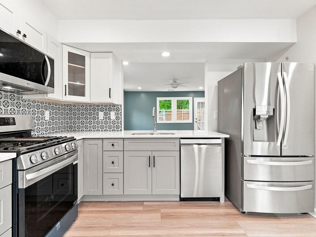 2 bedroom, 3 bathroom, 1,240 sq ft townhouse for sale at 4290 Lehaven Circle, Tucker, GA 30084 — photo 6