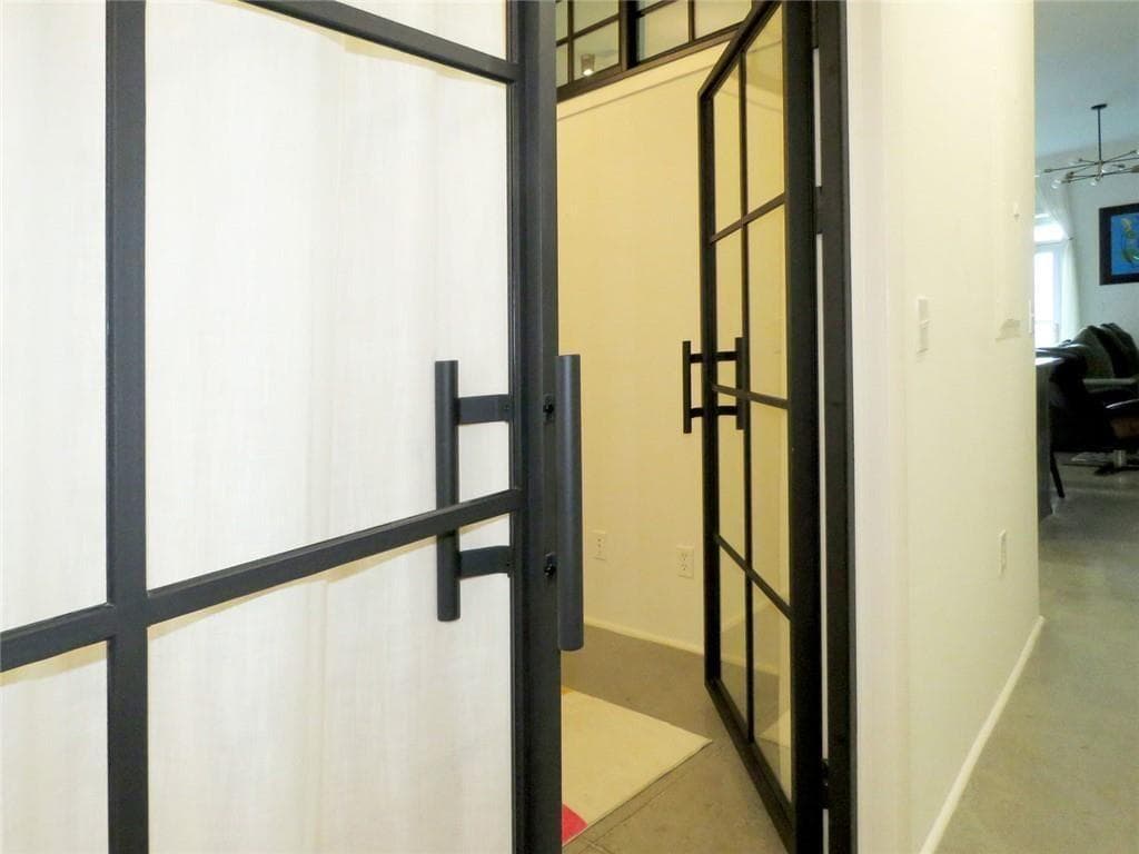 1 bedroom, 2 bathroom, 960 sq ft condominium for sale at 560 Dutch Valley Road 2407, Atlanta, GA 30324 — photo 7