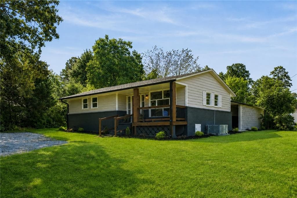4 bedroom, 2 bathroom, 1,630 sq ft single family residence for sale at 232 Tuck Street, Cedartown, GA 30125 — photo 3