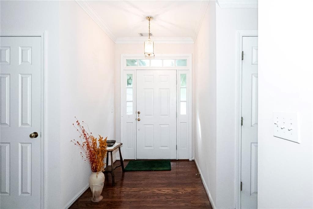 3 bedroom, 2 bathroom, 1,815 sq ft single family residence for sale at 405 Radcliffe Trace, Covington, GA 30016 — photo 7