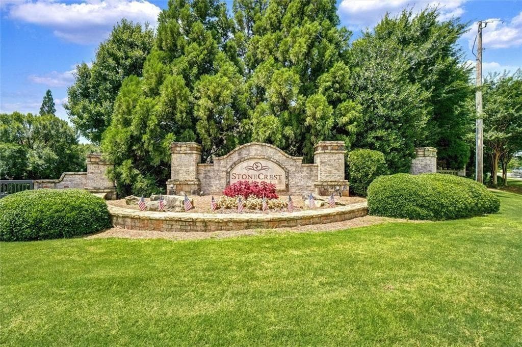 5 bedroom, 4 bathroom, 3,373 sq ft single family residence under contract at 3140 Stonecrest Drive, Cumming, GA 30041 — photo 6