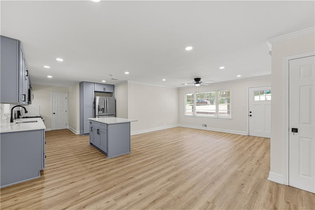 3 bedroom, 2 bathroom, 1,350 sq ft single family residence for sale at 6064 Oak Hill Drive, Austell, GA 30168 — photo 2
