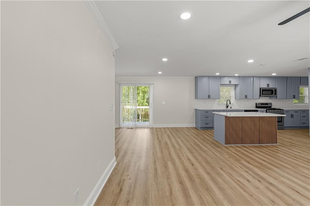3 bedroom, 2 bathroom, 1,350 sq ft single family residence for sale at 6064 Oak Hill Drive, Austell, GA 30168 — photo 4
