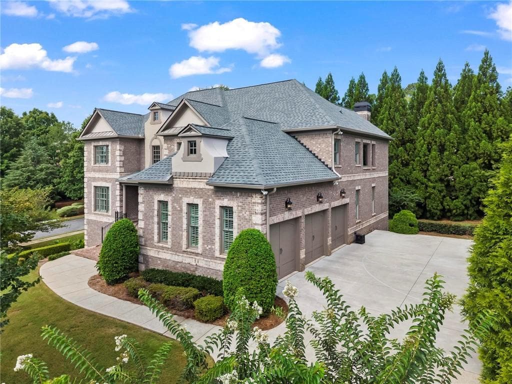 6 bedroom, 5 bathroom, 5,425 sq ft single family residence under contract at 1303 Alvin Adams Court, Marietta, GA 30062 — photo 7