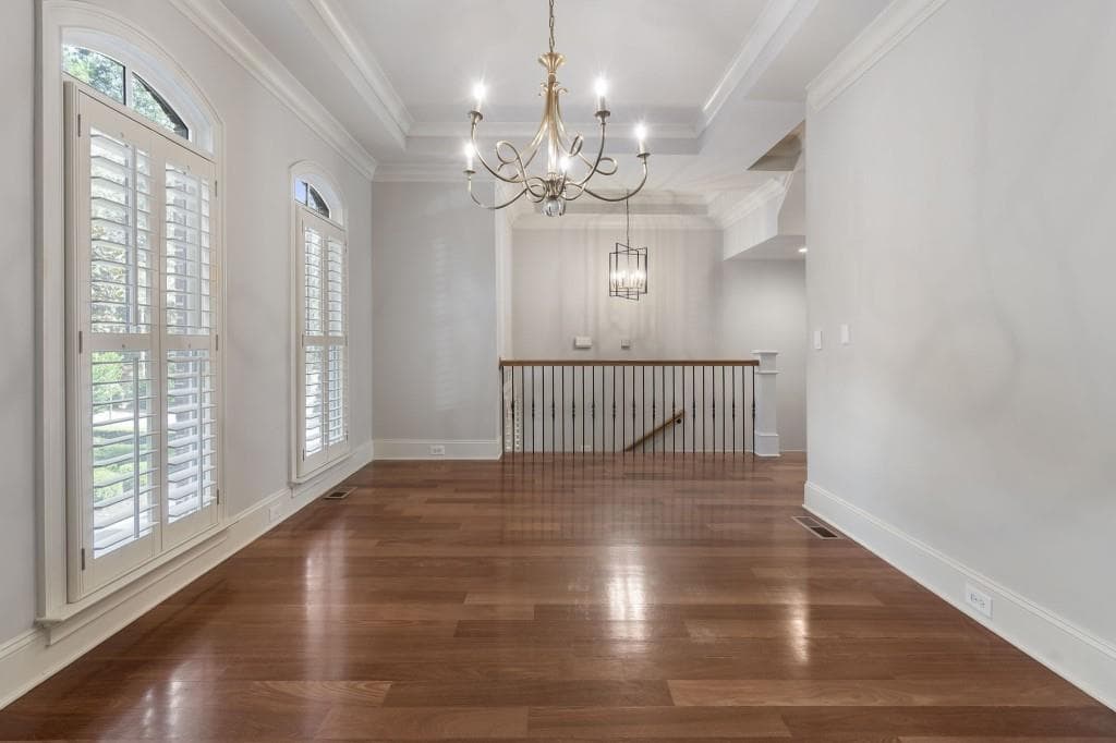 3 bedroom, 4 bathroom, 2,218 sq ft townhouse under contract at 4222 Rickenbacker Drive 22, Atlanta, GA 30342 — photo 5