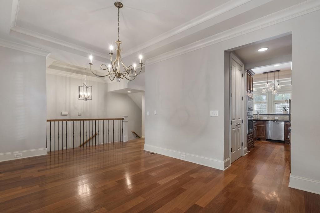 3 bedroom, 4 bathroom, 2,218 sq ft townhouse under contract at 4222 Rickenbacker Drive 22, Atlanta, GA 30342 — photo 7
