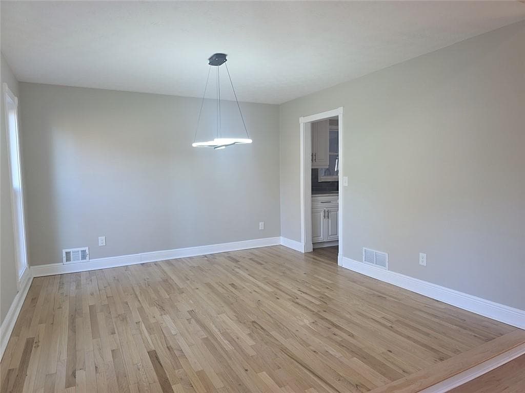 5 bedroom, 3 bathroom, 3,514 sq ft single family residence for rent at 1483 Hidden Hills Parkway, Stone Mountain, GA 30088 for $3,500 a month — photo 6