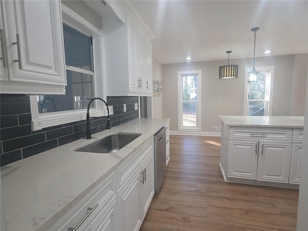 5 bedroom, 3 bathroom, 3,514 sq ft single family residence for rent at 1483 Hidden Hills Parkway, Stone Mountain, GA 30088 for $3,500 a month — photo 10