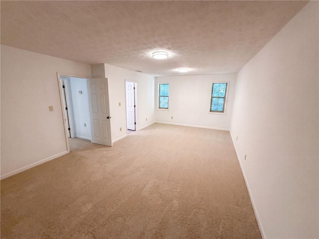 2 bedroom, 2 bathroom, 1,921 sq ft townhouse under contract at 17 Dover Trail, Peachtree City, GA 30269 — photo 4