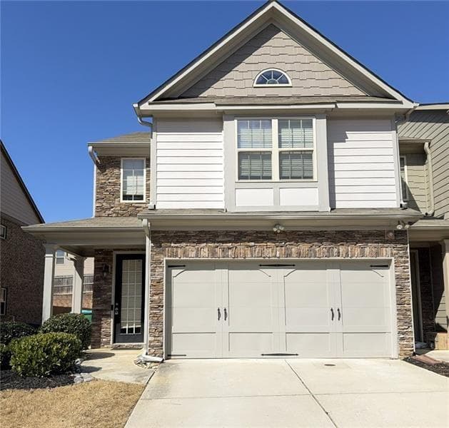 3 bedroom, 3 bathroom, 2,292 sq ft townhouse for rent at 6265 Story Circle, Norcross, GA 30093 for $2,295 a month — photo 1 of 34