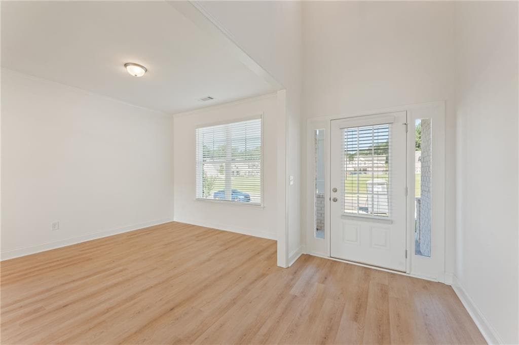 4 bedroom, 3 bathroom, 2,626 sq ft single family residence for sale at 7224 Millbrae Walk, Flowery Branch, GA 30542 — photo 3