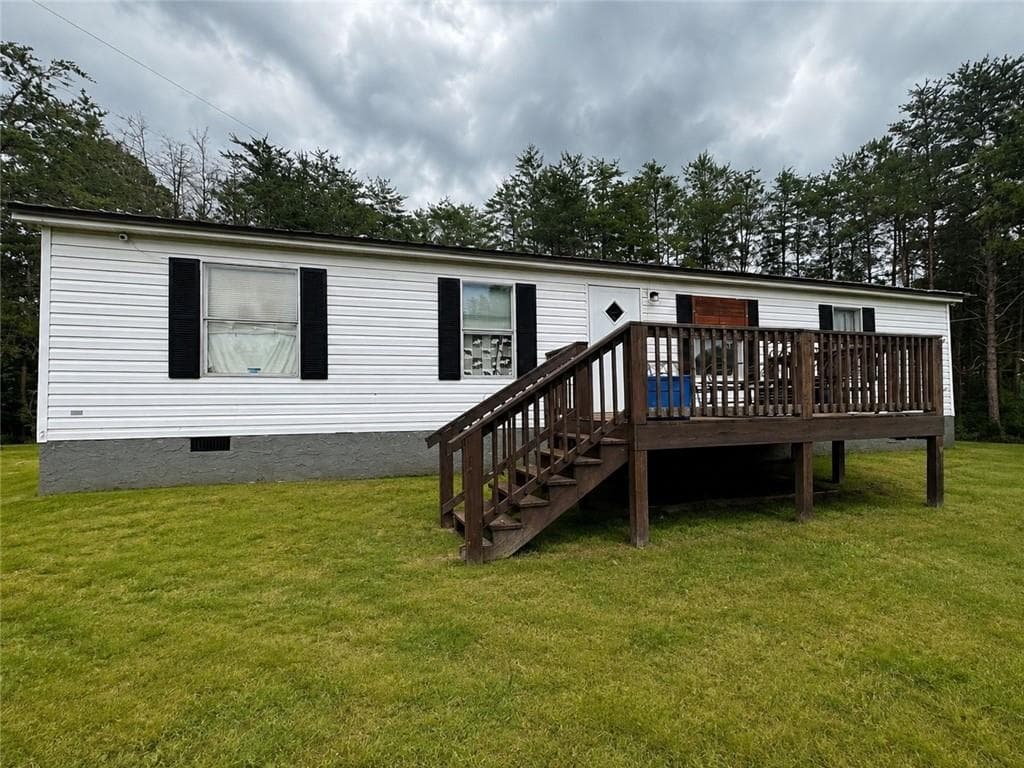 3 bedroom, 2 bathroom, 1,152 sq ft single family residence under contract at 60 Limber Lost Trail, Cleveland, GA 30528