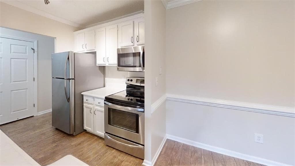 1 bedroom, 1 bathroom, 760 sq ft condominium for sale at 300 Johnson Ferry Road B202, Sandy Springs, GA 30328 — photo 6