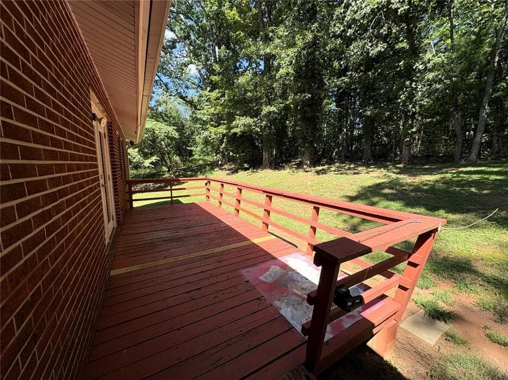 3 bedroom, 2 bathroom, 1,290 sq ft single family residence for rent at 122 Kenimer Circle, Dahlonega, GA 30533 for $1,600 a month — photo 5