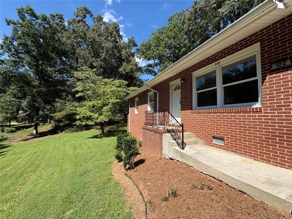 3 bedroom, 2 bathroom, 1,290 sq ft single family residence for rent at 122 Kenimer Circle, Dahlonega, GA 30533 for $1,600 a month — photo 7