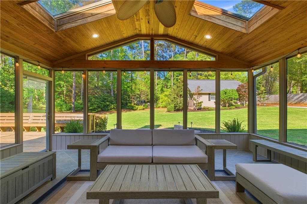 6 bedroom, 4 bathroom, 5,129 sq ft single family residence under contract at 1772 Tilling Way, Stone Mountain, GA 30087 — photo 3