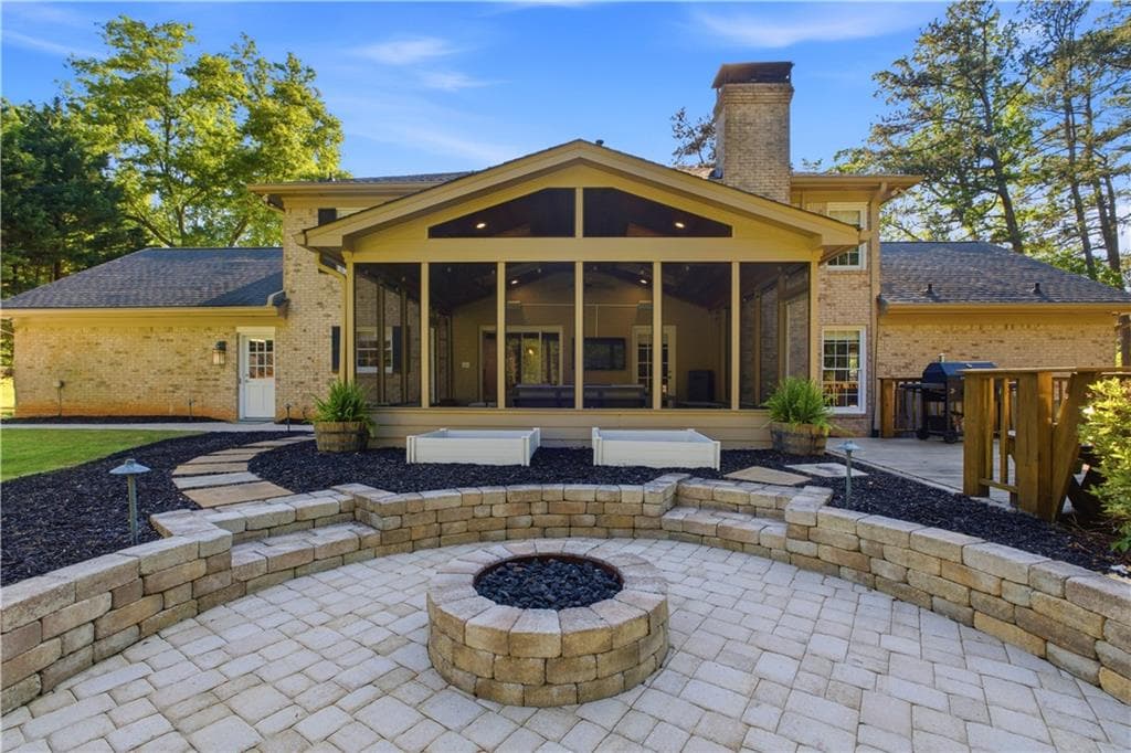 6 bedroom, 4 bathroom, 5,129 sq ft single family residence under contract at 1772 Tilling Way, Stone Mountain, GA 30087 — photo 4
