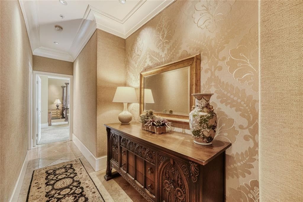 4 bedroom, 4 bathroom, 3,607 sq ft condominium under contract at 201 W Ponce De Leon Avenue 71, Decatur, GA 30030 — photo 4