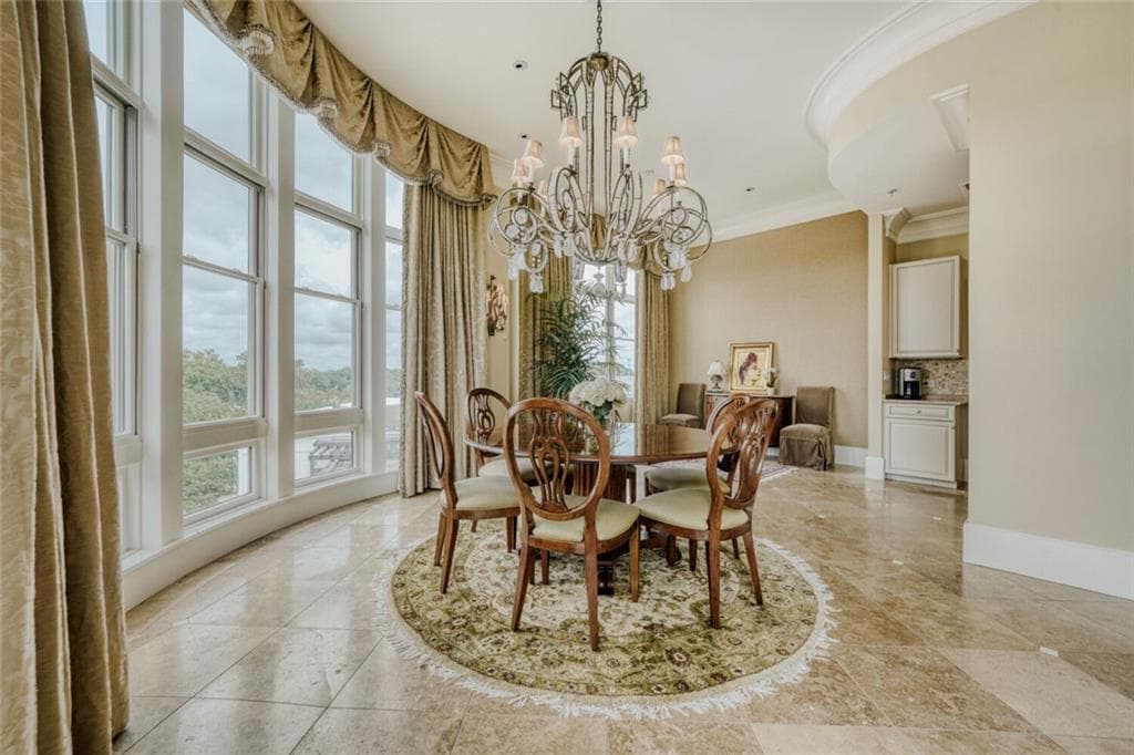 4 bedroom, 4 bathroom, 3,607 sq ft condominium under contract at 201 W Ponce De Leon Avenue 71, Decatur, GA 30030 — photo 8