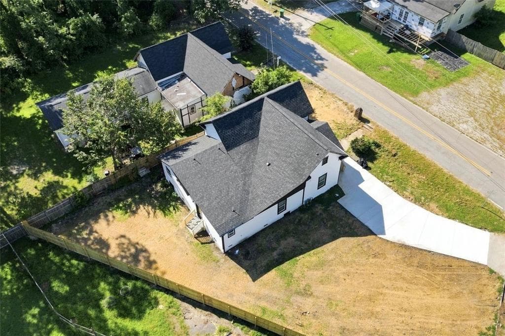 5 bedroom, 5 bathroom, 1,612 sq ft single family residence for sale at 7516 Conyers Street, Lithonia, GA 30058 — photo 7