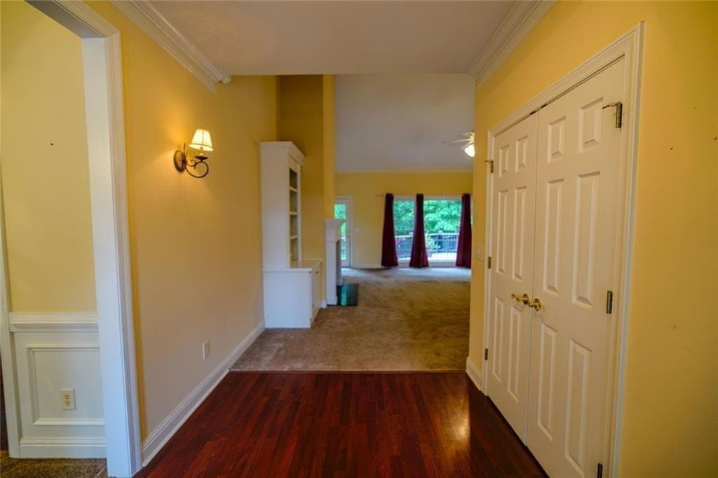 4 bedroom, 3 bathroom, 4,557 sq ft single family residence under contract at 4459 N Gate Drive, Gainesville, GA 30506 — photo 9
