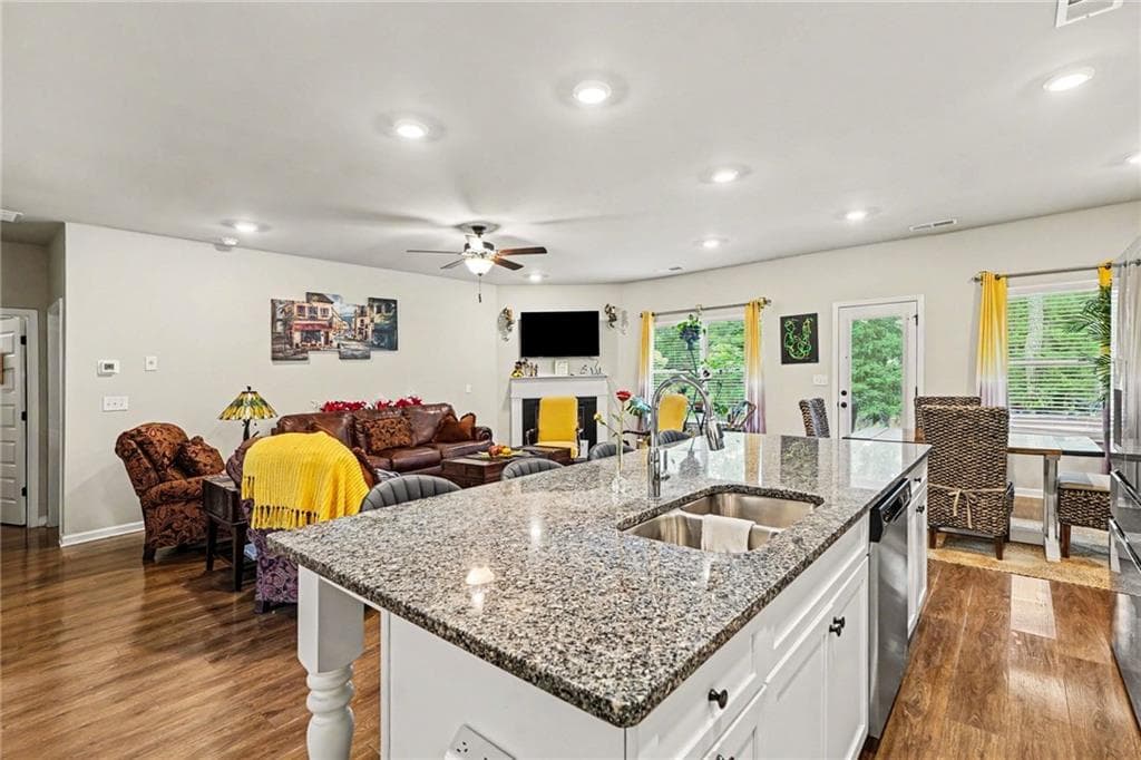 4 bedroom, 5 bathroom, 3,719 sq ft single family residence for rent at 521 Redchurch Drive, Mcdonough, GA 30252 for $3,295 a month — photo 10
