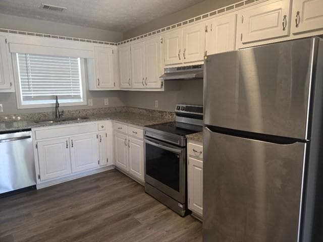 3 bedroom, 2 bathroom, 1,247 sq ft single family residence for sale at 195 Branchwood Drive, Covington, GA 30016 — photo 6