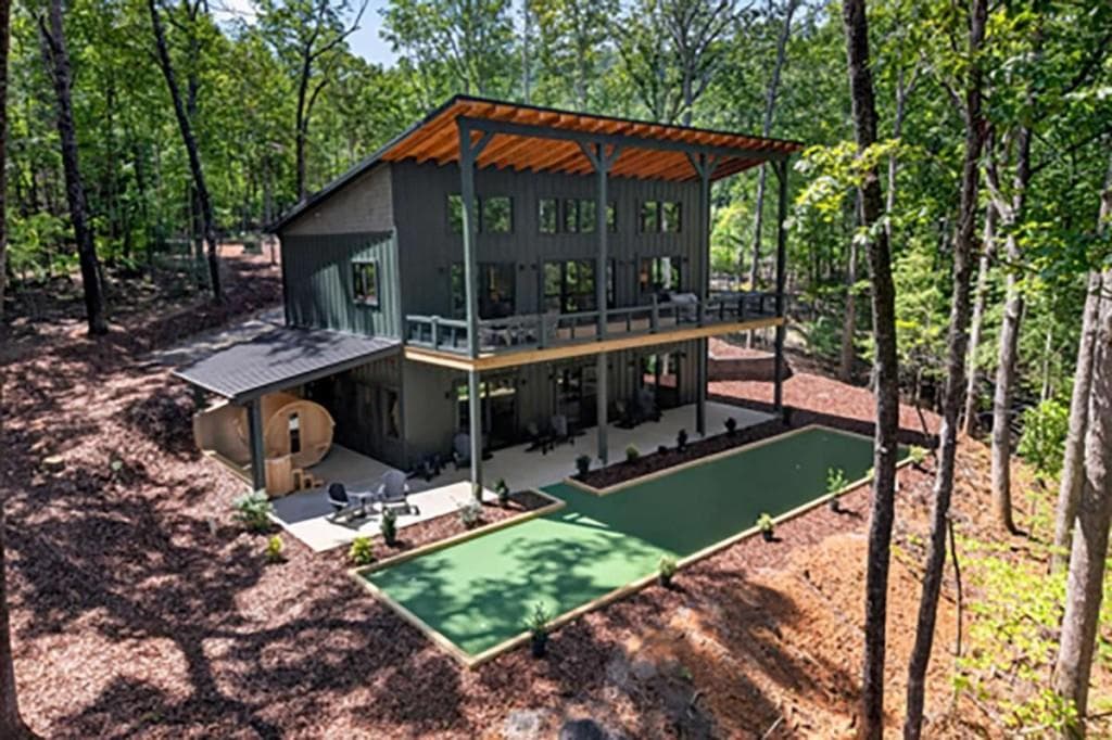 4 bedroom, 3 bathroom, 2,688 sq ft single family residence for sale at 255 Sunrock Mountain Road, Blue Ridge, GA 30513 — photo 5