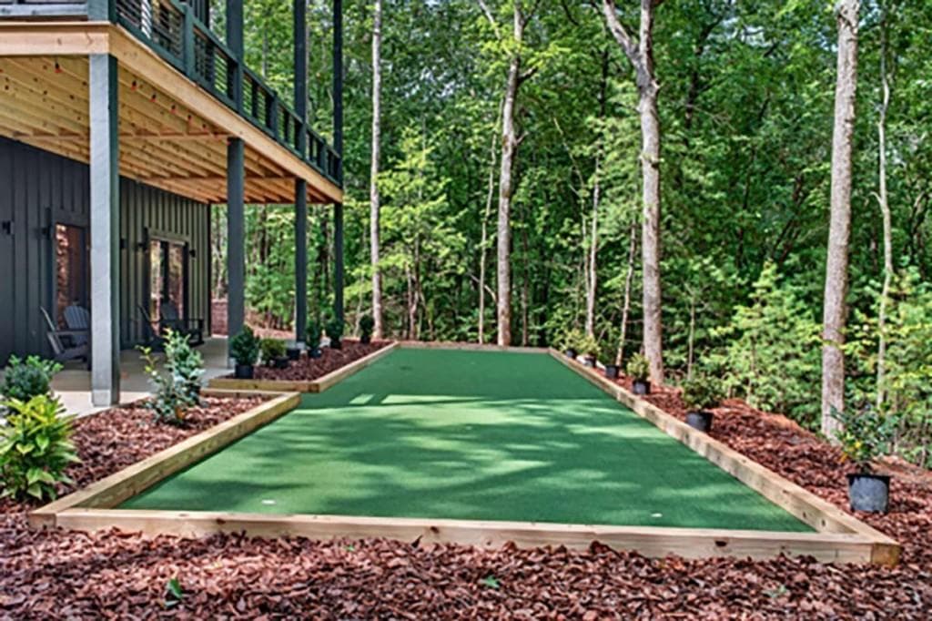 4 bedroom, 3 bathroom, 2,688 sq ft single family residence for sale at 255 Sunrock Mountain Road, Blue Ridge, GA 30513 — photo 6