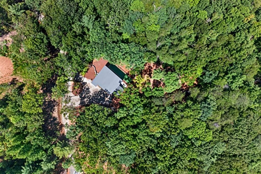 4 bedroom, 3 bathroom, 2,688 sq ft single family residence for sale at 255 Sunrock Mountain Road, Blue Ridge, GA 30513 — photo 7