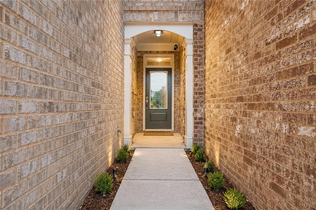 3 bedroom, 3 bathroom, 1,748 sq ft townhouse for sale at 1615 Faircrest Lane, Alpharetta, GA 30004 — photo 5