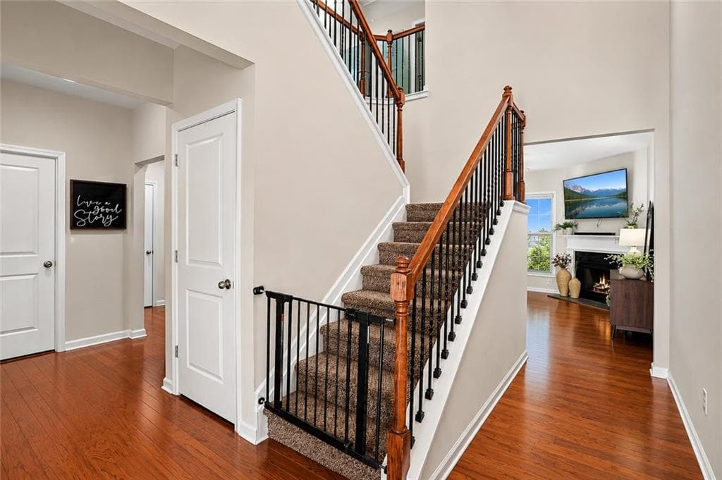 3 bedroom, 3 bathroom, 1,748 sq ft townhouse for sale at 1615 Faircrest Lane, Alpharetta, GA 30004 — photo 9