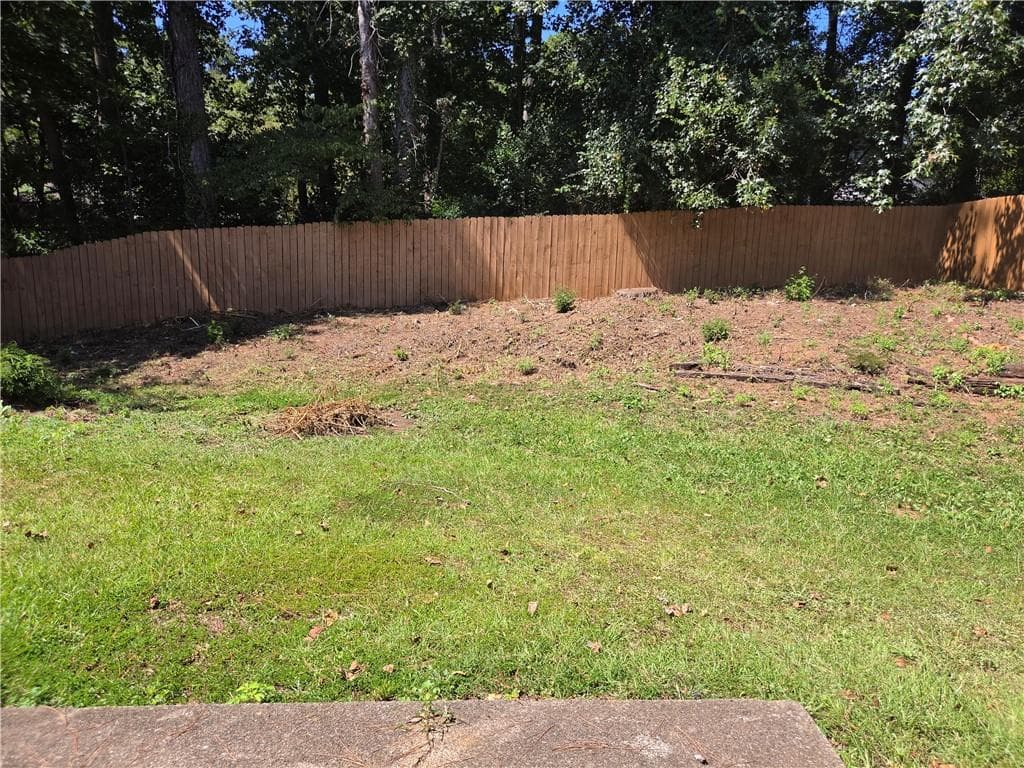 3 bedroom, 2 bathroom, 1,578 sq ft single family residence for rent at 3805 Bromolow Trail, Lawrenceville, GA 30044 for $1,800 a month — photo 3