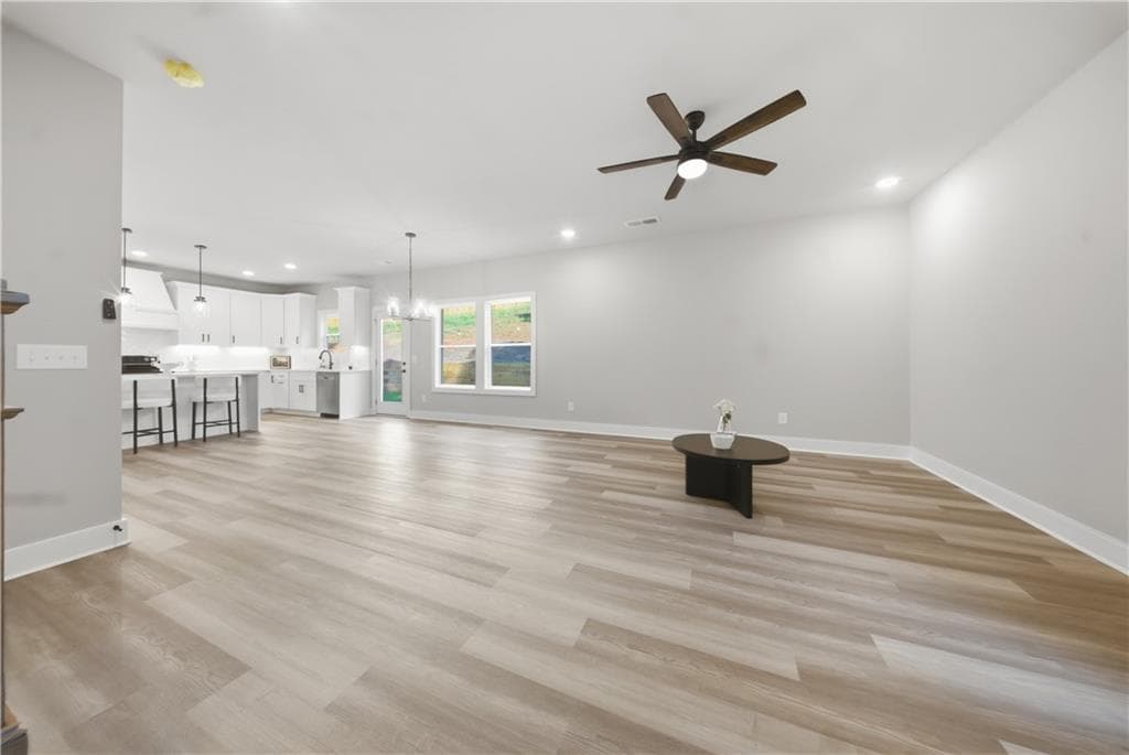 3 bedroom, 3 bathroom, 1,700 sq ft single family residence for sale at 3035 Hamilton Road, Cumming, GA 30041 — photo 9