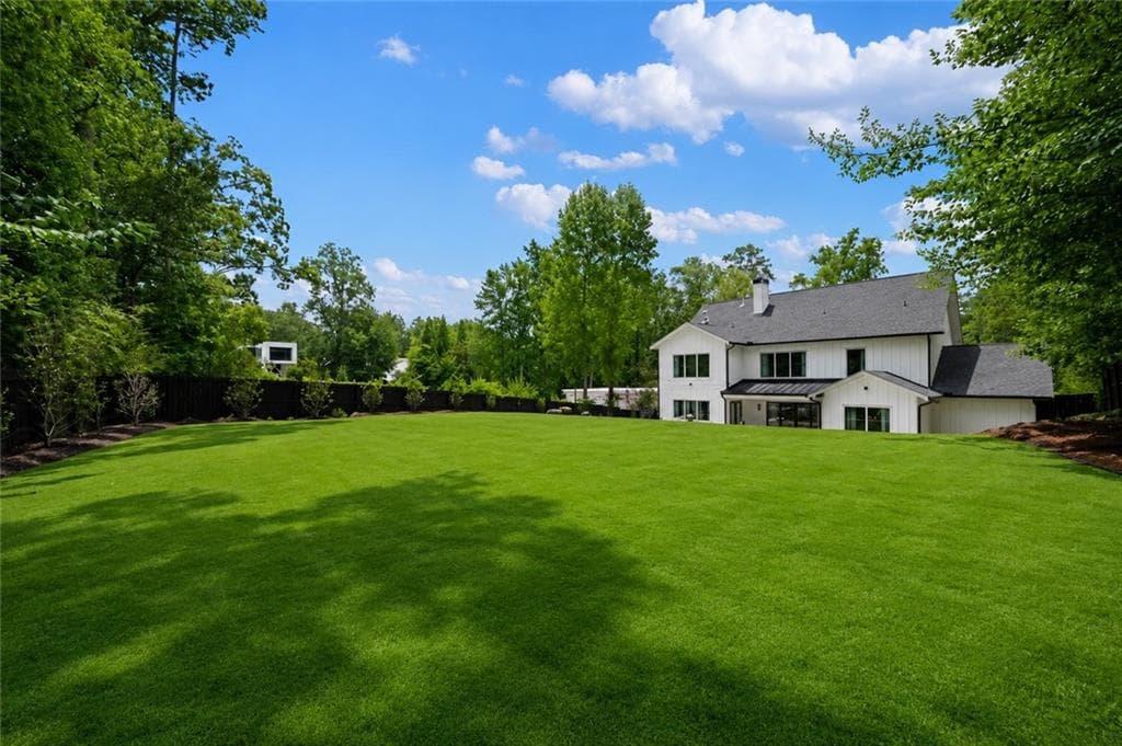 6 bedroom, 5 bathroom, 4,416 sq ft single family residence for sale at 1376 Lavista Road, Atlanta, GA 30324 — photo 4