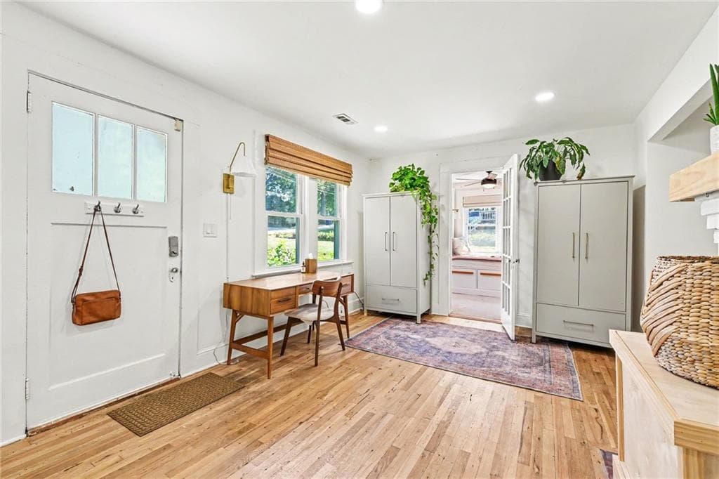 2 bedroom, 1 bathroom, 1,064 sq ft single family residence under contract at 3575 Hill Street, Clarkston, GA 30021 — photo 6