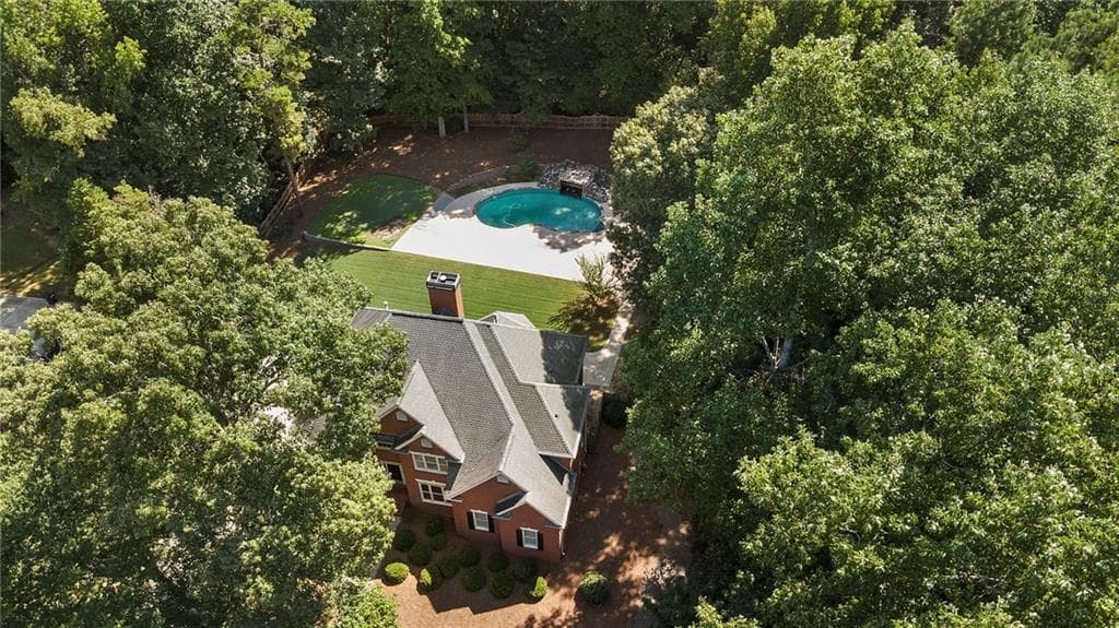 5 bedroom, 5 bathroom, 4,603 sq ft single family residence for sale at 405 Island Cove Drive, Newnan, GA 30263 — photo 10