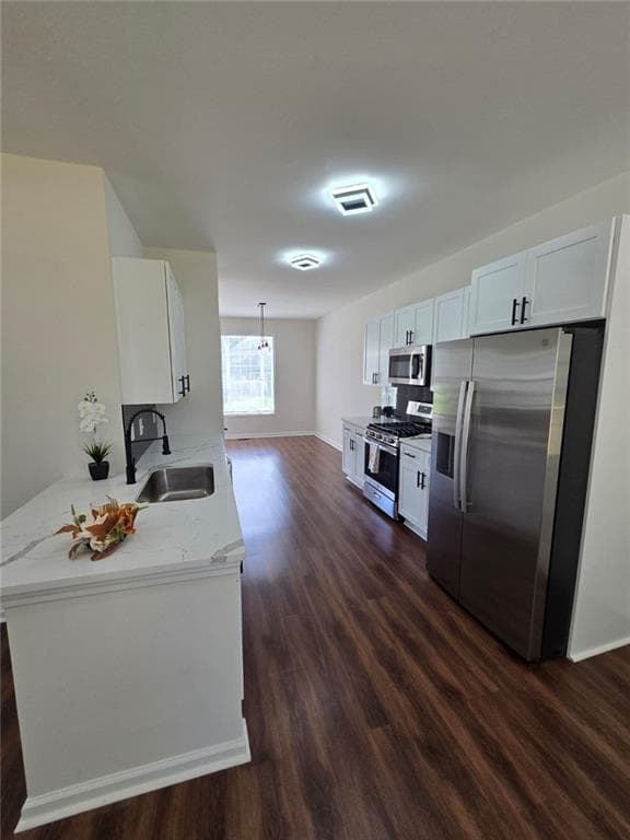 6 bedroom, 5 bathroom, 3,156 sq ft single family residence under contract at 1744 Shirburn Circle, Riverdale, GA 30296 — photo 5