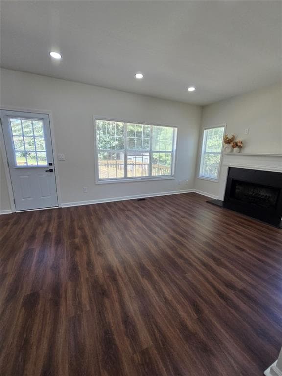 6 bedroom, 5 bathroom, 3,156 sq ft single family residence under contract at 1744 Shirburn Circle, Riverdale, GA 30296 — photo 7