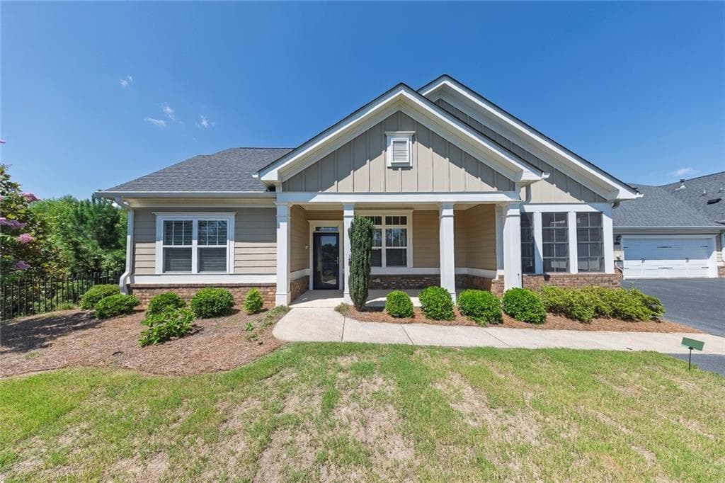 3 bedroom, 3 bathroom, 2,362 sq ft condominium for sale at 312 Cherokee Station Circle, Woodstock, GA 30188