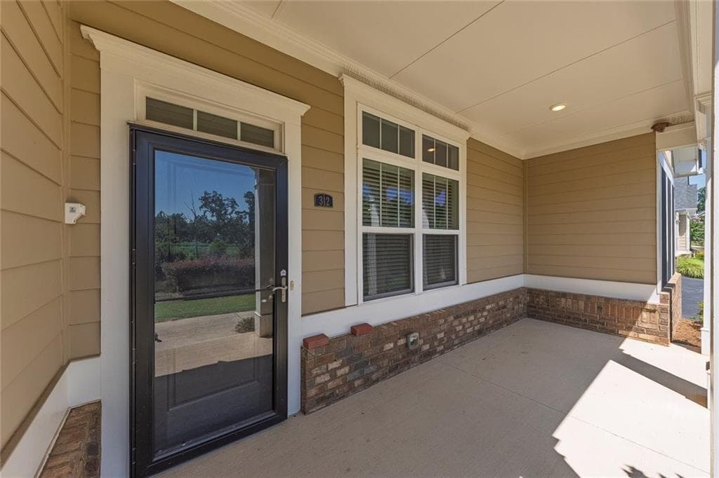 3 bedroom, 3 bathroom, 2,362 sq ft condominium for sale at 312 Cherokee Station Circle, Woodstock, GA 30188 — photo 6