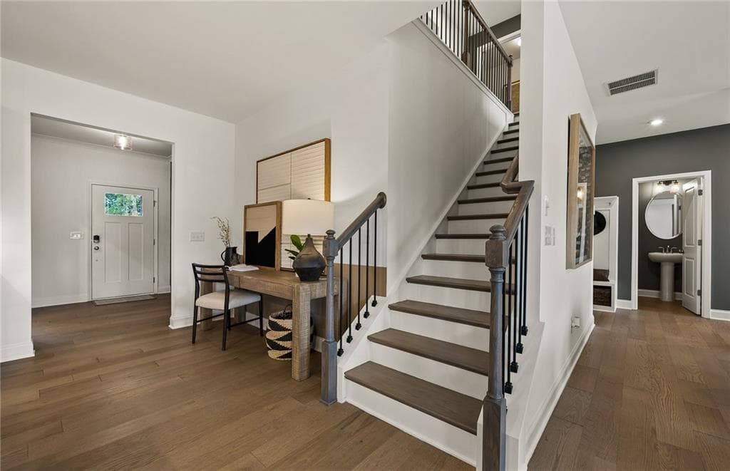5 bedroom, 3 bathroom, 2,649 sq ft single family residence under contract at 1674 Branch Creek Dr-Lot 111, Cumming, GA 30040 — photo 5