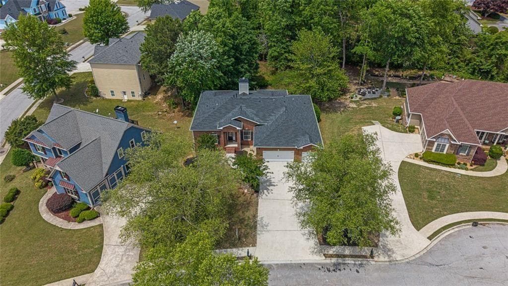 5 bedroom, 4 bathroom, 3,800 sq ft single family residence for sale at 8828 Patricia Rose, Douglasville, GA 30134 — photo 5