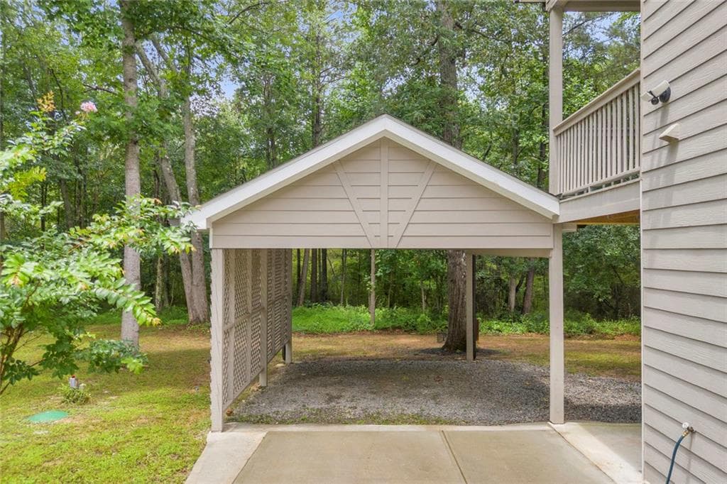 4 bedroom, 5 bathroom, 3,360 sq ft single family residence for sale at 1713 Cagle Court, Lawrenceville, GA 30045 — photo 3