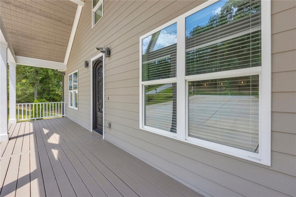 4 bedroom, 5 bathroom, 3,360 sq ft single family residence for sale at 1713 Cagle Court, Lawrenceville, GA 30045 — photo 4
