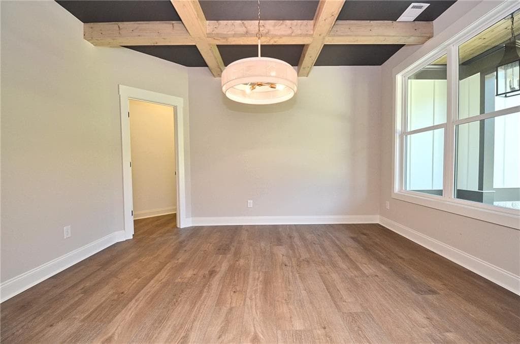 5 bedroom, 4 bathroom, 3,435 sq ft single family residence under contract at 810 North Hampton Way, Monroe, GA 30656 — photo 7