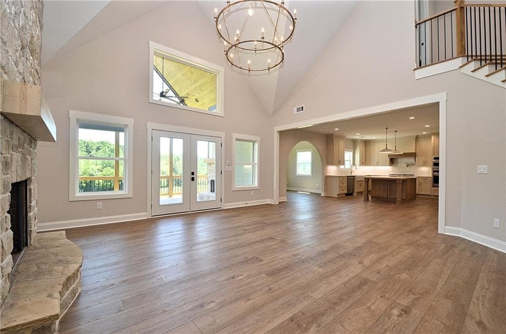 5 bedroom, 4 bathroom, 3,435 sq ft single family residence under contract at 810 North Hampton Way, Monroe, GA 30656 — photo 10