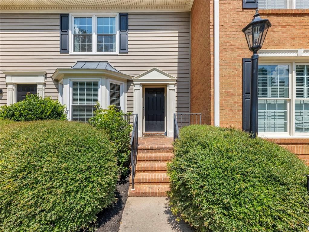 2 bedroom, 3 bathroom, 1,480 sq ft home for sale at 81 Mount Vernon Circle, Sandy Springs, GA