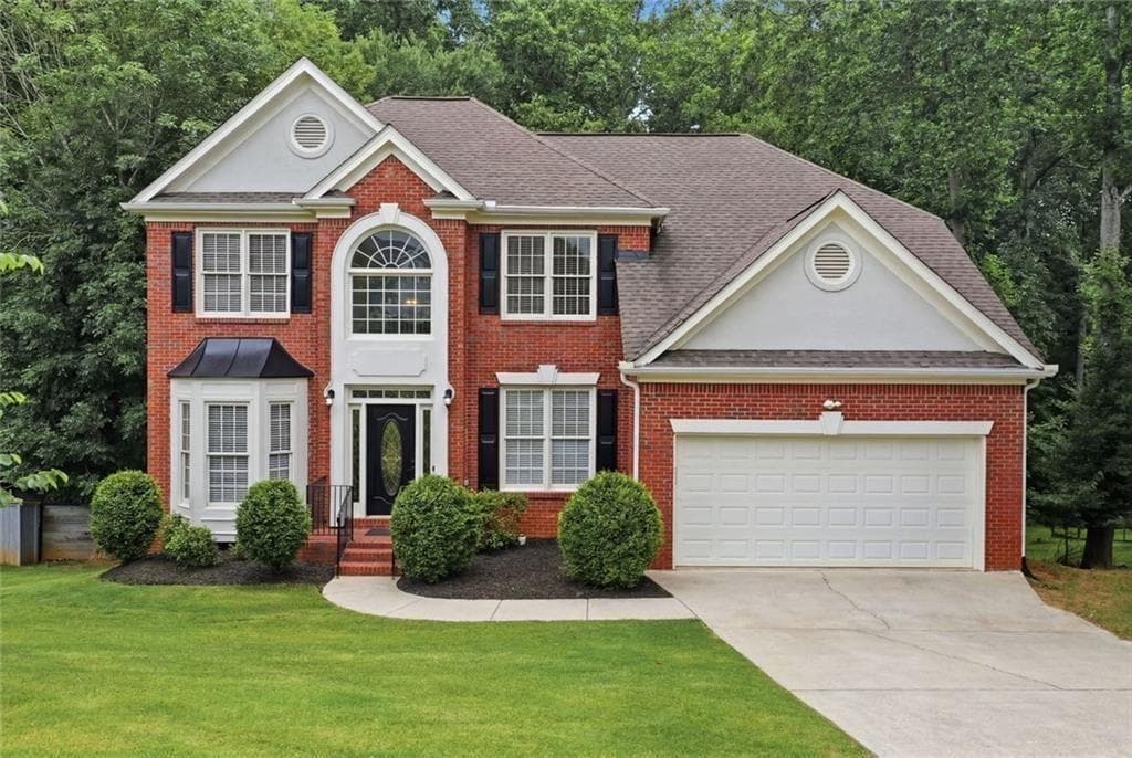6 bedroom, 4 bathroom, 5,070 sq ft single family residence for sale at 6353 Chestnut Parkway, Flowery Branch, GA 30542 — photo 1 of 69
